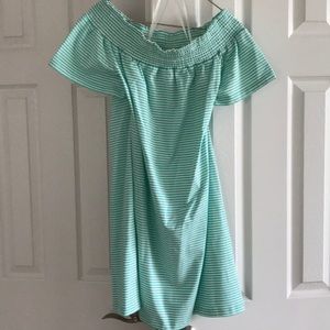 Vineyard vine coverup never worn but tags removed
